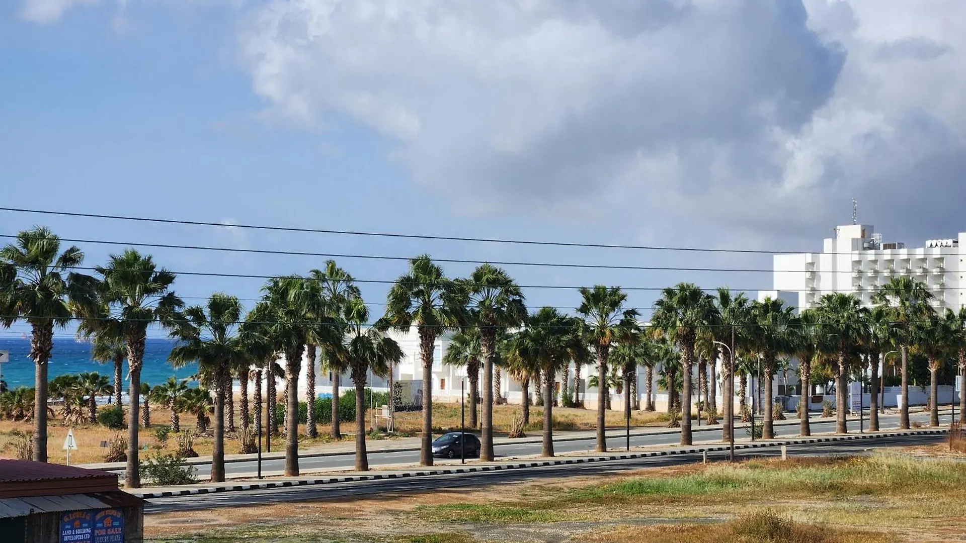 הוילה לרנקה Kafkalia Sea Breeze 0*,  קפריסין