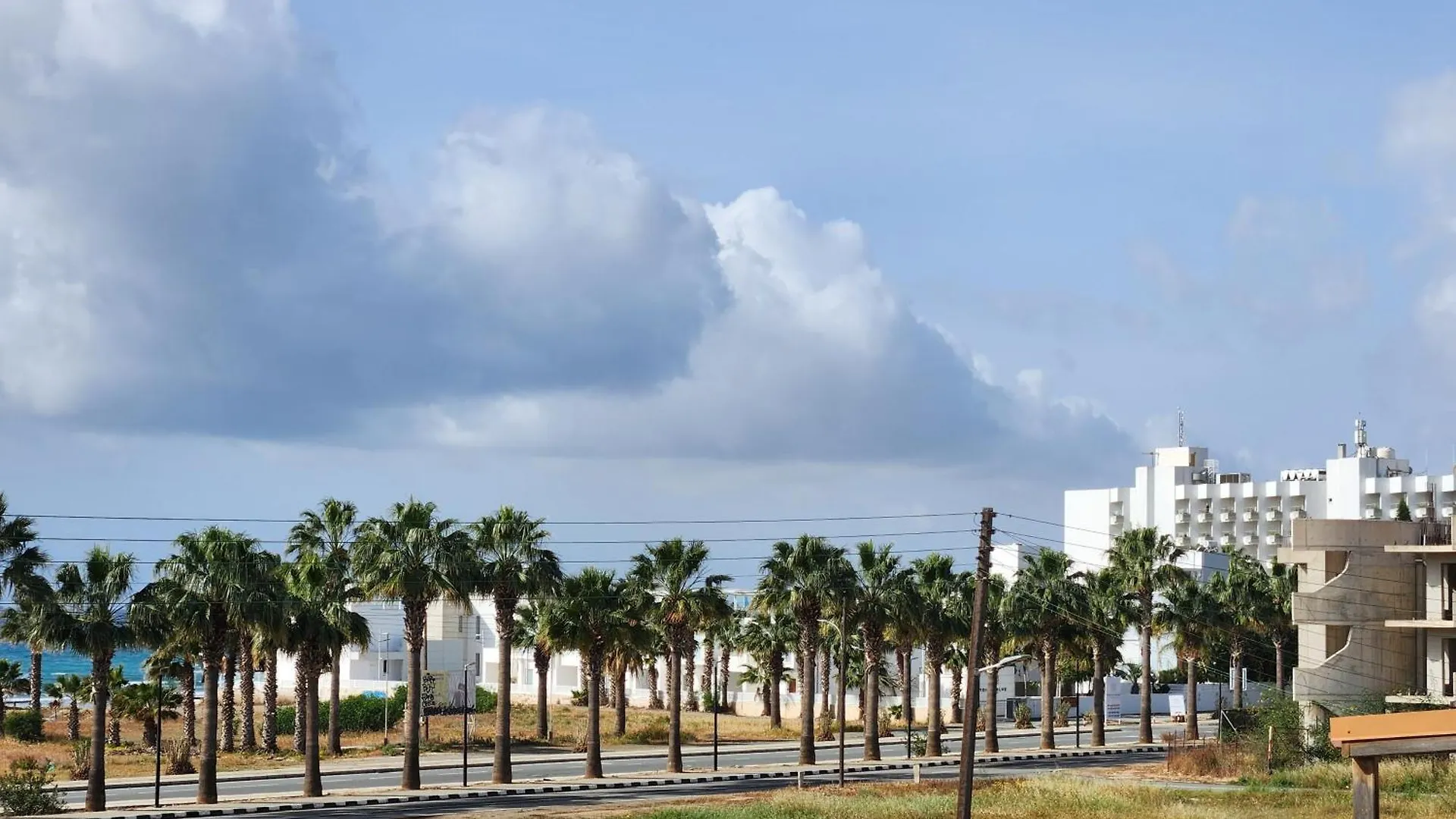 Kafkalia Sea Breeze Holiday home Larnaca