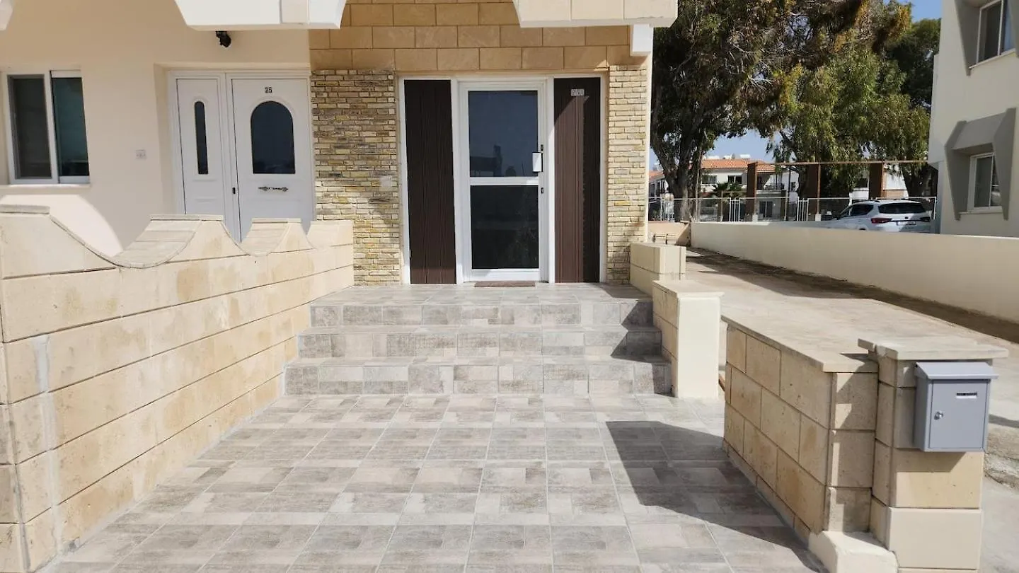 Kafkalia Sea Breeze 0*, Larnaca Cyprus